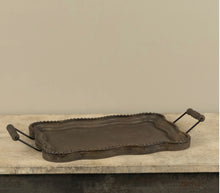 Load image into Gallery viewer, Scalloped Beaded Tray