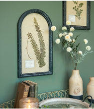 Load image into Gallery viewer, Pressed Fern Arched Frame