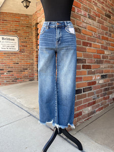 Sailor Mid Rise Crop Jean