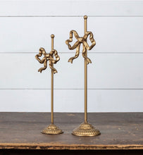 Load image into Gallery viewer, Gold Bow Wreath Holder