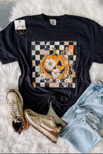 Load image into Gallery viewer, Checkered Daisy Pumpkin Graphic Tee