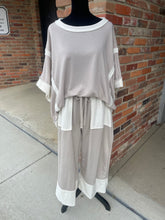 Load image into Gallery viewer, Loop Terry Wide Leg Pant