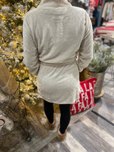 Load image into Gallery viewer, DOORBUSTER- Comfy Robe- FINAL SALE