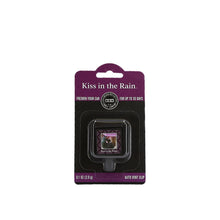 Load image into Gallery viewer, Bridgewater Kiss In The Rain