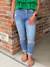 Load image into Gallery viewer, High Rise Cuff Mom Jean