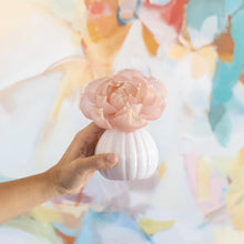Load image into Gallery viewer, Sweet Grace Flower Diffuser