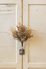 Load image into Gallery viewer, Rusty Eucalyptus Stems