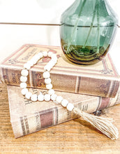 Load image into Gallery viewer, Loop Wood Beads