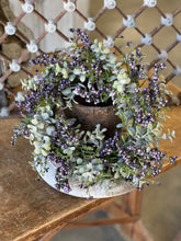 Load image into Gallery viewer, Lavender Pebble &amp; Berry Candle Ring