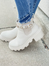 Load image into Gallery viewer, The Perfect Nude Booties