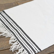 Load image into Gallery viewer, The Magnolia Rug