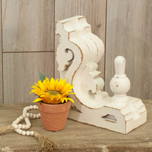 Load image into Gallery viewer, Chunky White Corbel