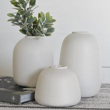 Load image into Gallery viewer, Matte White Bud Vases